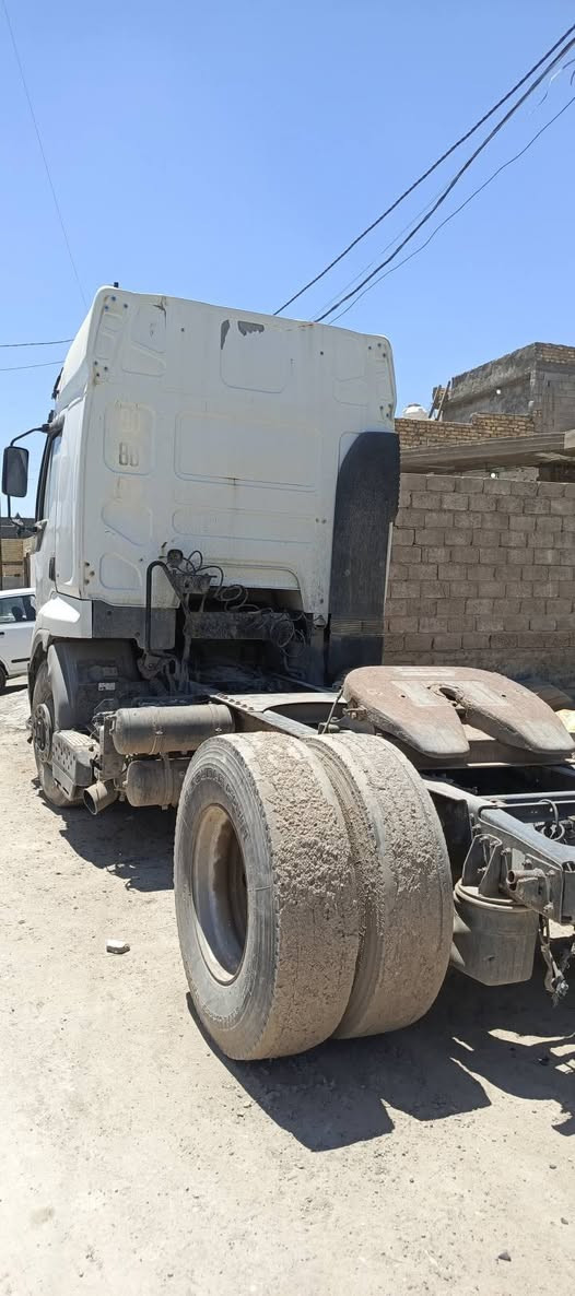 للبيع تفصيخ او كامله موديل 2005 رقم اربيل سنويه ساقطه مسجله فلات محرك 420 محور محرك كيمم كير حصيره جديد سعرها 38 وبيها مجال مكان السياره بغداد سبع البور ***********/***********
