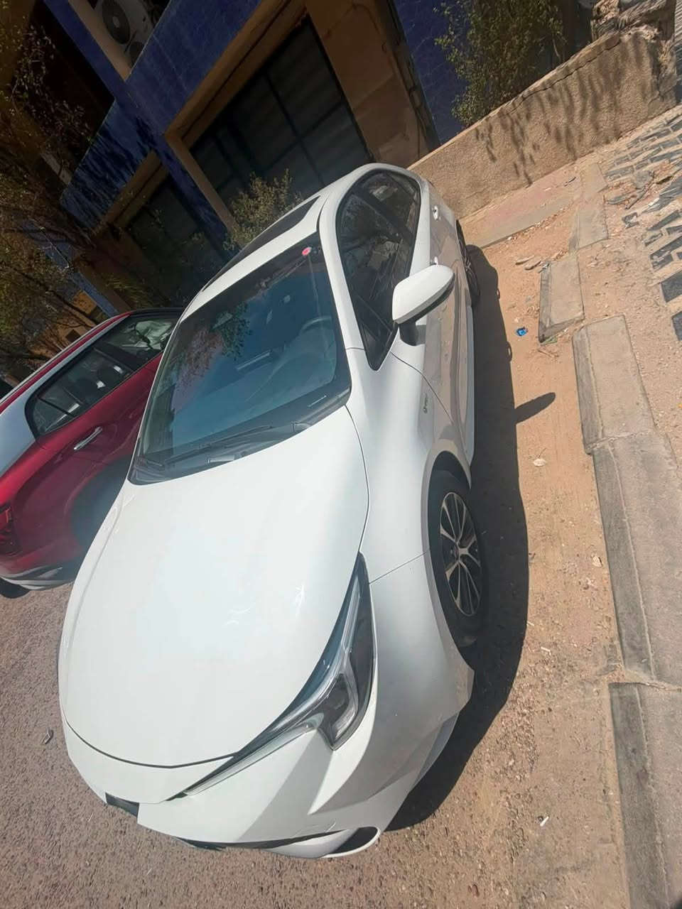 السلام عليكم كوريلا ٢٠٢٥ السيارة جديدة جدا على وضع الشركة 
بيهه شخط بسيط بلباب الخلفي موضح بلصورة السيارة كفالة عامة 
دهن كله اصلي وبانزين كله محسن 
السيارة ماشية ٢٠ الف 

معروضه ١٥٨ وبيهه مجال بسيط  ***********

