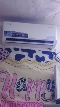 عندي سبلت نوعيه TCL انفيرتر طن جديد مصار شهر من مشتري 350 وبي مجال مكا...