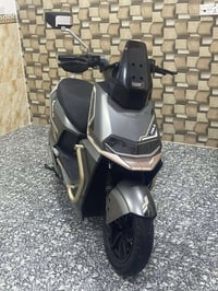 T73 • دراجة شحن • ٦ بطاريات