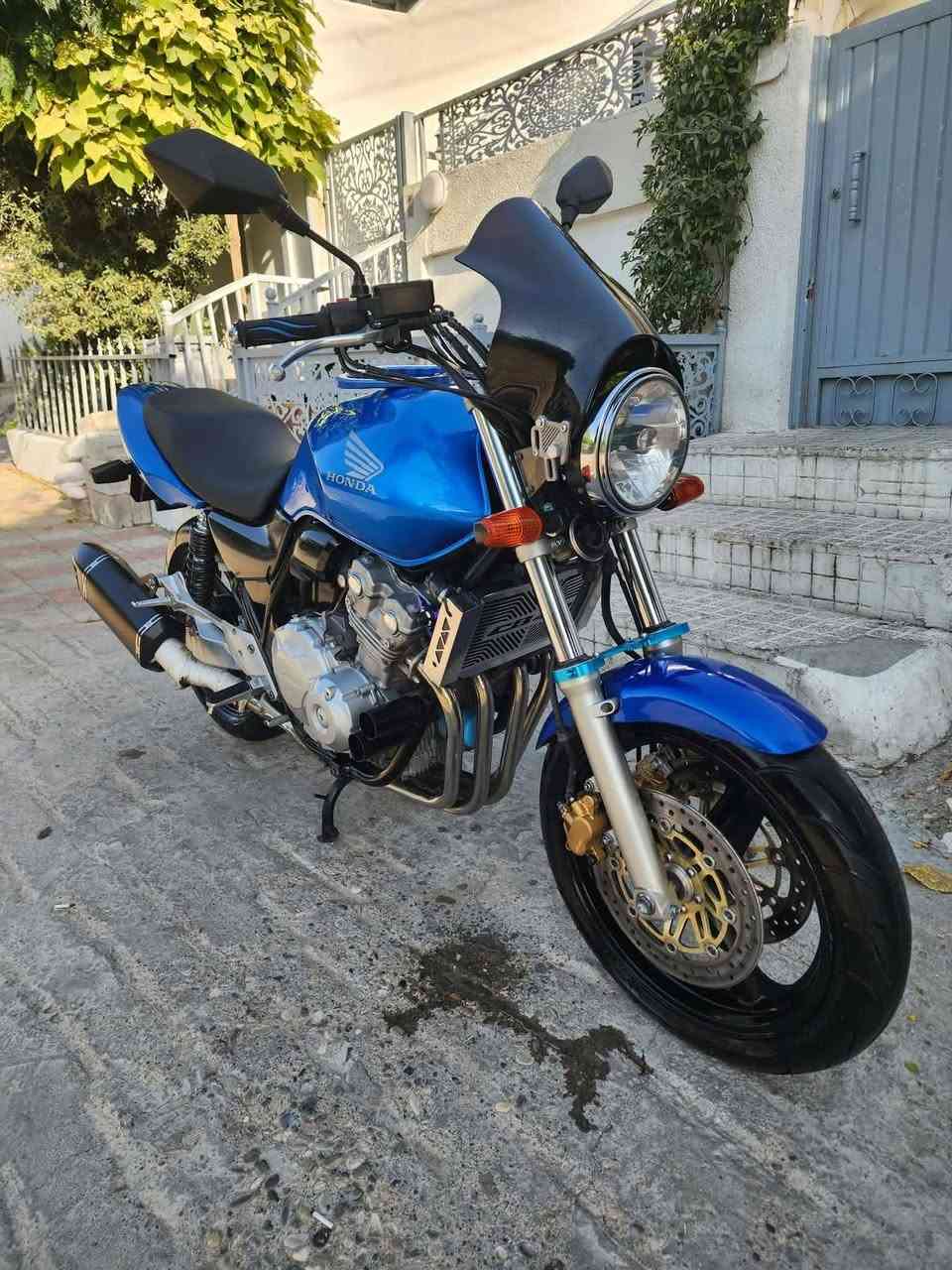 للبيع Cb400 سيبي فور
موديل 2009

نوزل

مكفوله كفاله عامه كير محرك

عليهه ادامه كامل من تايرات و بلكات

مكان الدراجه سليمانيه 

سعرهه 24 وبيهه مجال 
(***********)
