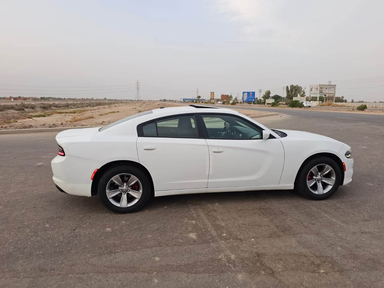 Charger Rallye plus
جارجر موديل 2017
رقم اربيل دولي بسمي
وارد كندي  كفاله عامه 
عدا بيه بي دي آر مكانين فقط
مكينه كير كفاله شرط ع وضع الشركه
تخم تاير صار اسبوع شاده
المسافة المقطوعة 100
حجم المحرك 3600
مواصفات 
فتحه
رادار  
شفتات استيرن
دماااام الباين
داخل اسود
كامره خلفيه
 مصابيح امامية زنون مع بلوجكتر LED .
ويل قياس 18
شاشه كبيرة مع نظام ملاحة نفكيشن GPS .
 مقاعد أمامية كهربائية
مقاعد أمامية  وتدفئة .
 تشغيل عن بعد . .
 محدد سرعة . .
 كاميرا خلفية دوارة.
حساس خلفي
 مرايا  ترحيب متحسسة للاضاءة
دخول ذكي بصمة
السياره جديده جداً وبالكاااارتون
للاستفسار***********
مكان السيارة بابل
