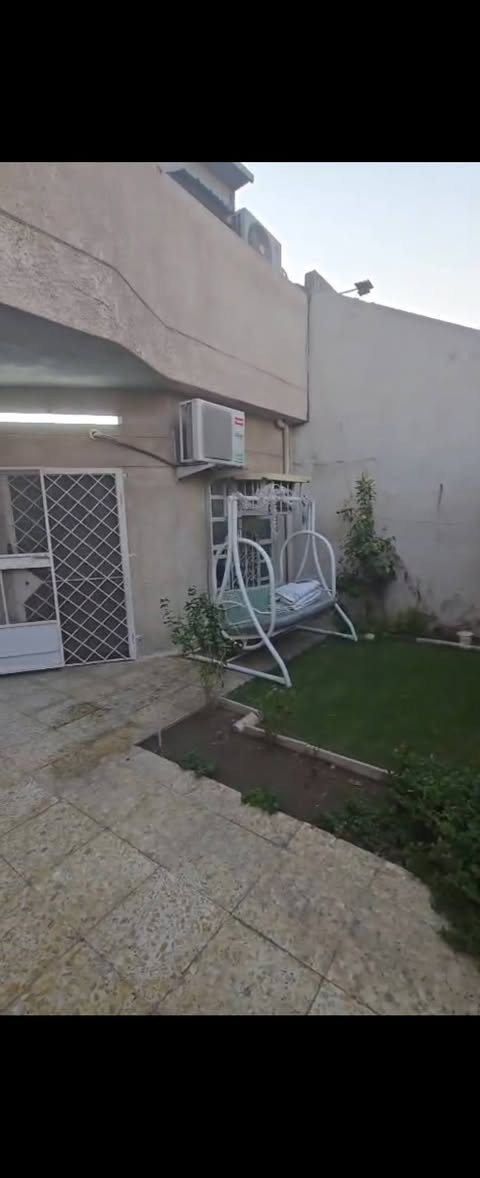 بيت للبيع الدورة ميكانيك فرع مثلجات الطيب ولحوم جمال في بداية الميكانيك فرع مقرنص
مساحة ١٥٠ متر واجهة ٧.٥ متر
غرفتين نوم والثالثة سندويج 

***********
