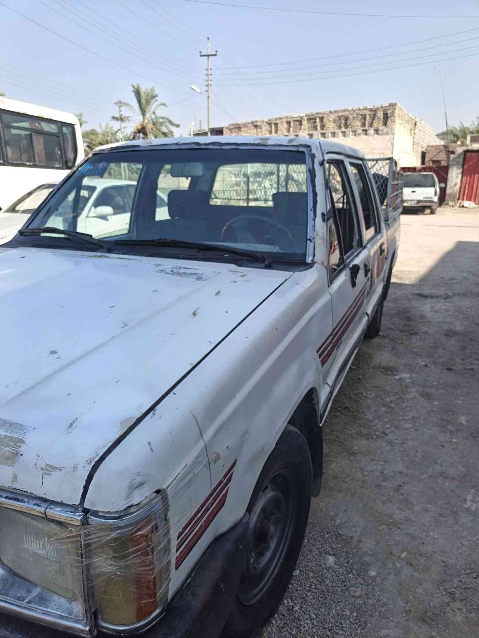 سلام عليكم بيكم موديل 1991 رقم ذي قار لبيع جاهزه تخم تاير حداده كلها جديده كهربائيات كلها شغاله هورن لايت اشاير ماسحات بك لايت كلشي يشتغل السياره مهزوزة وفاتحين معامله تريد تحولها تريد انسويلك وكالة محركها ثري وأي السياره جاهزه من كلشي العنوان بصره القرنه قضاء الصادق رقم الهاتف *********** السعر 29 وبيها مجال لطيبن يعني مجال بسيط
