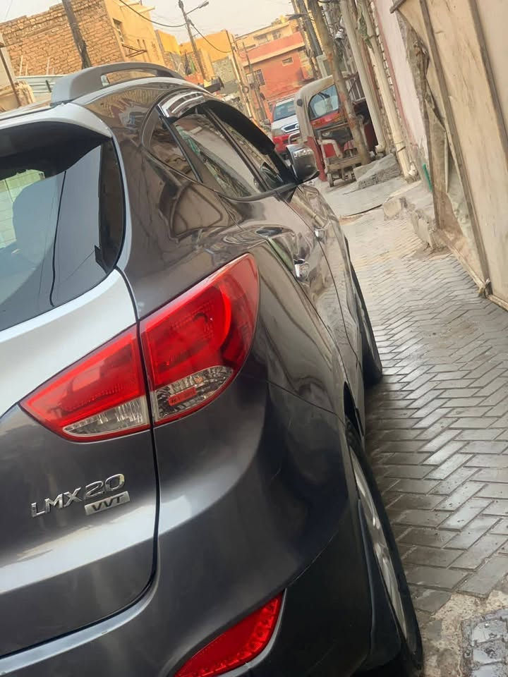 توسان • ٢٠١٠ • ٢٠٠٠ هايبرد