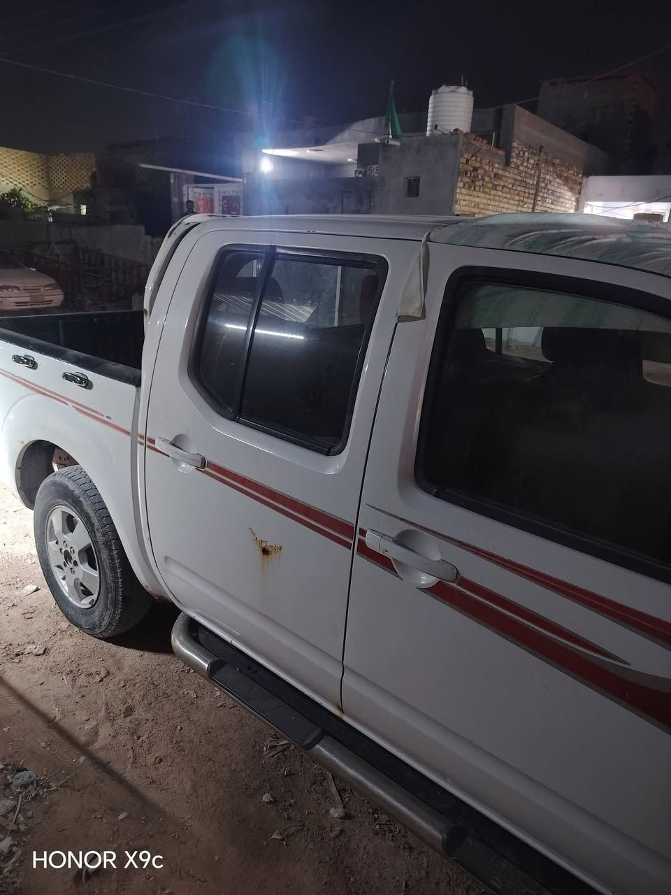 نيسان نيفايارا موديل ٢٠٠٨ مشروع وطني  المكان والمالك نجف السعر ٧٠ وبيه مجال سنويه ٢٠٢٧  رقم الموبايل ***********
