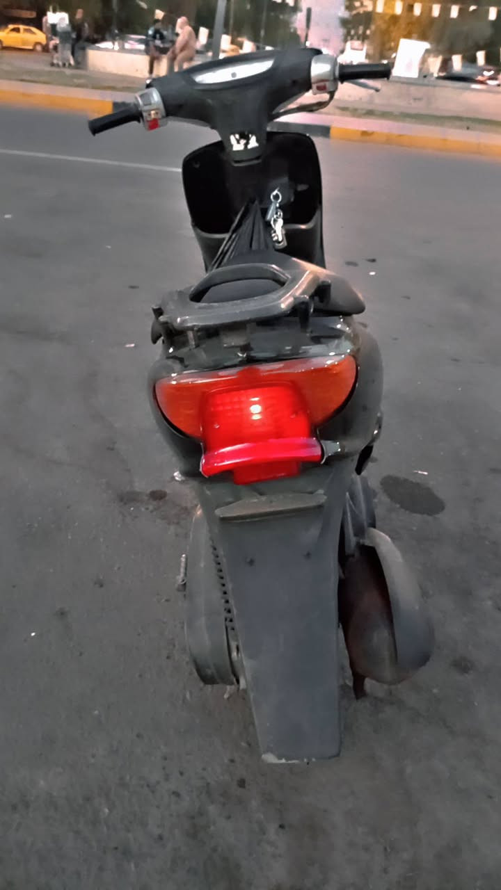 سلام عليكم 👋🏻
عصفورية 60 للبيع🛵
دراجة كاملة ومكينته مكفولة 
نكرة سلف وهندر بكل وقت شلعة ومعدل بطناش 
قفل اكسل تايرات جدد ويالة مميز شبيه النجمة بريكات بلمكان كفراته كله نضيفة فقط البجم بي كسر موضح بالصور 
بيهه ريمونت بلادي فتح اكسل وجوزة وجنطة 💯
نقوصاتها بسيطة والسعر 350 وبيه مجال 
 للتواصل ***********☎️
