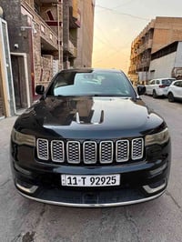جيب 2016 فئه سومت رقم بغداد الجديد ورقمها شبه مميز ماشيه 112 ميل مواصف...