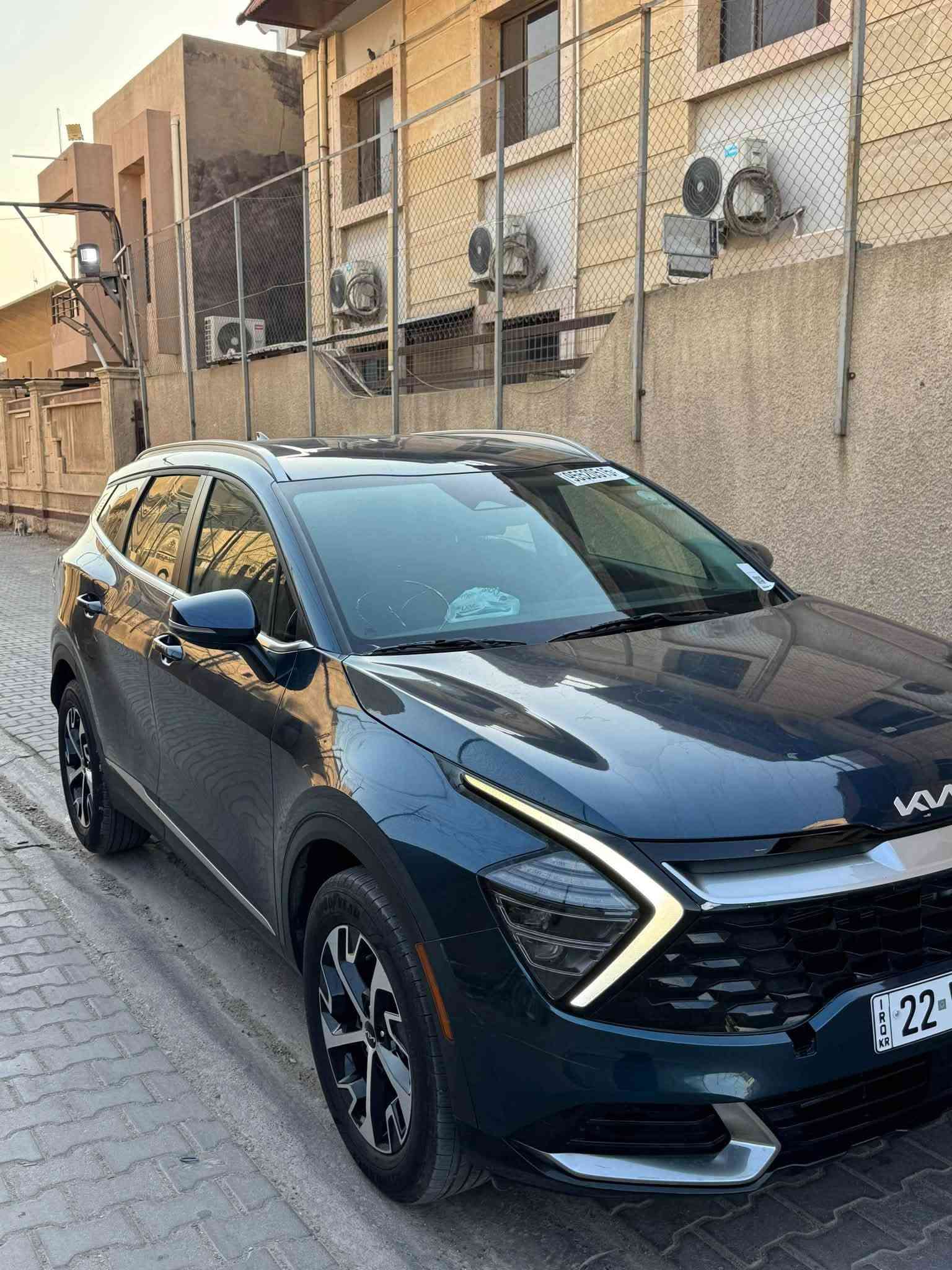 السلام عليكم
كيا سبورتج هايبرد EX 2024 

حجم لارج الامريكي المرغوب
سياره جديده شركة

حجم المكينه : 1600 تيربو هايبرد صاروخ ارضي 🚀 

( اقوى واسرع واقتصاديه أڪــثر من البانزين )

ماشيه : 12 الف مايل 
الضرر : بدون صبغ 
جاملغ بارد + باب بارد خلفي فقط 
المواصفات : 
1. شاشه كبيره متصل 
2. بصمه
4.تشغيل عن بعد 
5.لايت امامي عدسات لد 
6. رادارات جانبيه
7. رادار امامي
9. بكلايت لد 
10. كشنات جلد
11.هيترات بالكشنات
12. ويل كب كروم 
13.اشاير بالمري
14.كيجات دجيتل فول 
15. قطعتين تبريد 
16. تبريد بيانو لمس
17. تحكمات
18. نظام سبورت ايكو عادي ثلوج
19. توقف ذاتي
20.ايقاف ذاتي اوتو ستوب
21.حساسات خلفي امامي
22. اوتو هولد 
23. نظام منحدرات 
24. كشنات كهرباء جلد
25. شحن وايرليس 
26. شاشه 
27.قيادة آليه
28. كشافات
29. كيجات دجيتل حديث

رقم شمالي باسمي 
مكان السياره زيونه والكراده 
الاستفسار : ***********
