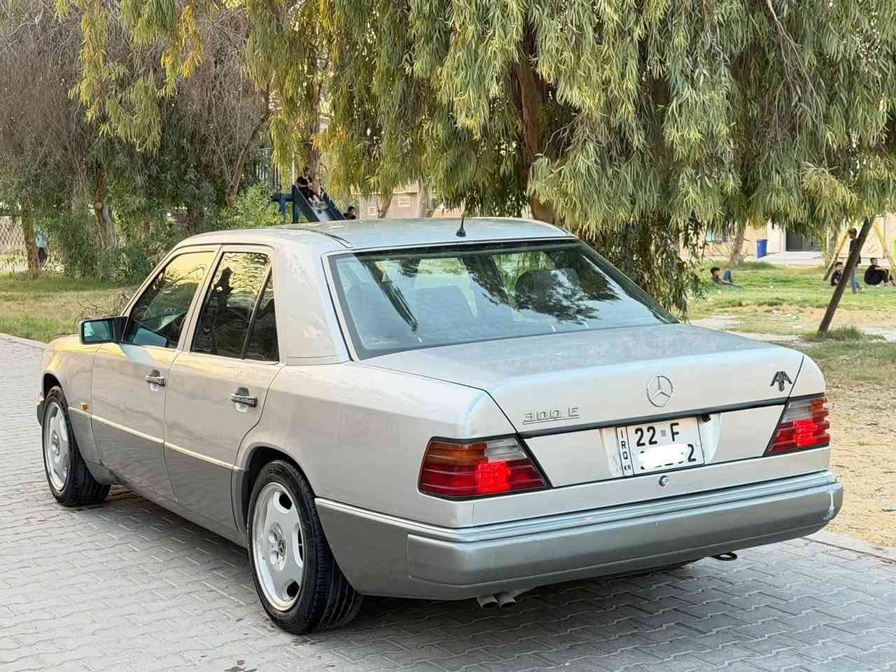سلام عليكم مارسدس دب🐻 مديل 1992مكفوله من ضربه بيه صبغ جماليه فقط دواخل كفاله مكينه 300عنكبوت بلادي  السياره كله بلاديه ومابيه نقص برغي تبريد ثلج حداديه تخم تاير باتري سنتر لك ويلكب كير ومكينه كفاله بيهة شلعه تشك الكاع لا خربطه ولا شي صافيه ساعه
قفل سرعه كامره اماميه كامره خلفيه غرفه مخمل نيلي كلش جديده بطاين جدد  رقم اربيل دولي  مكان سياره كربلاء الاستفسار ‏
‪***********‬‏
السعر السياره 75وبيه مجال قليل الشراي وسياره كلشي بيه بلادي
سلام عليكم مارسدس دب🐻 مديل 1992مكفوله من ضربه بيه صبغ جماليه فقط دواخل كفاله مكينه 300عنكبوت بلادي  السياره كله بلاديه ومابيه نقص برغي تبريد ثلج حداديه تخم تاير باتري سنتر لك ويلكب كير ومكينه كفاله بيهة شلعه تشك الكاع لا خربطه ولا شي صافيه ساعه
