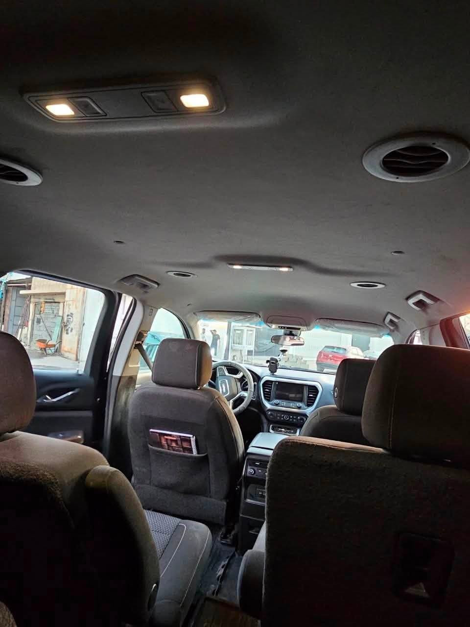 🚘 GMC 2023 SLE للبيع
• الموديل: GMC 2023 SLE

• الممشى: 225,000 كم

• المحرك: 2.0 تيربو، 4 سلندر

• البونيت (الكبوت) مبدّل

• جميع الإيرباغات أصلية ولم تنفتح

• السيارة بحالة جيدة ومناسبة للاستخدام اليومي

📍 السيارة جاهزة للفحص والمعاينة.

💰 السعر: ٢٢٠ والمجال

للاستفسار والتفاصيل، يرجى مراسلتي على الخاص.

***********
