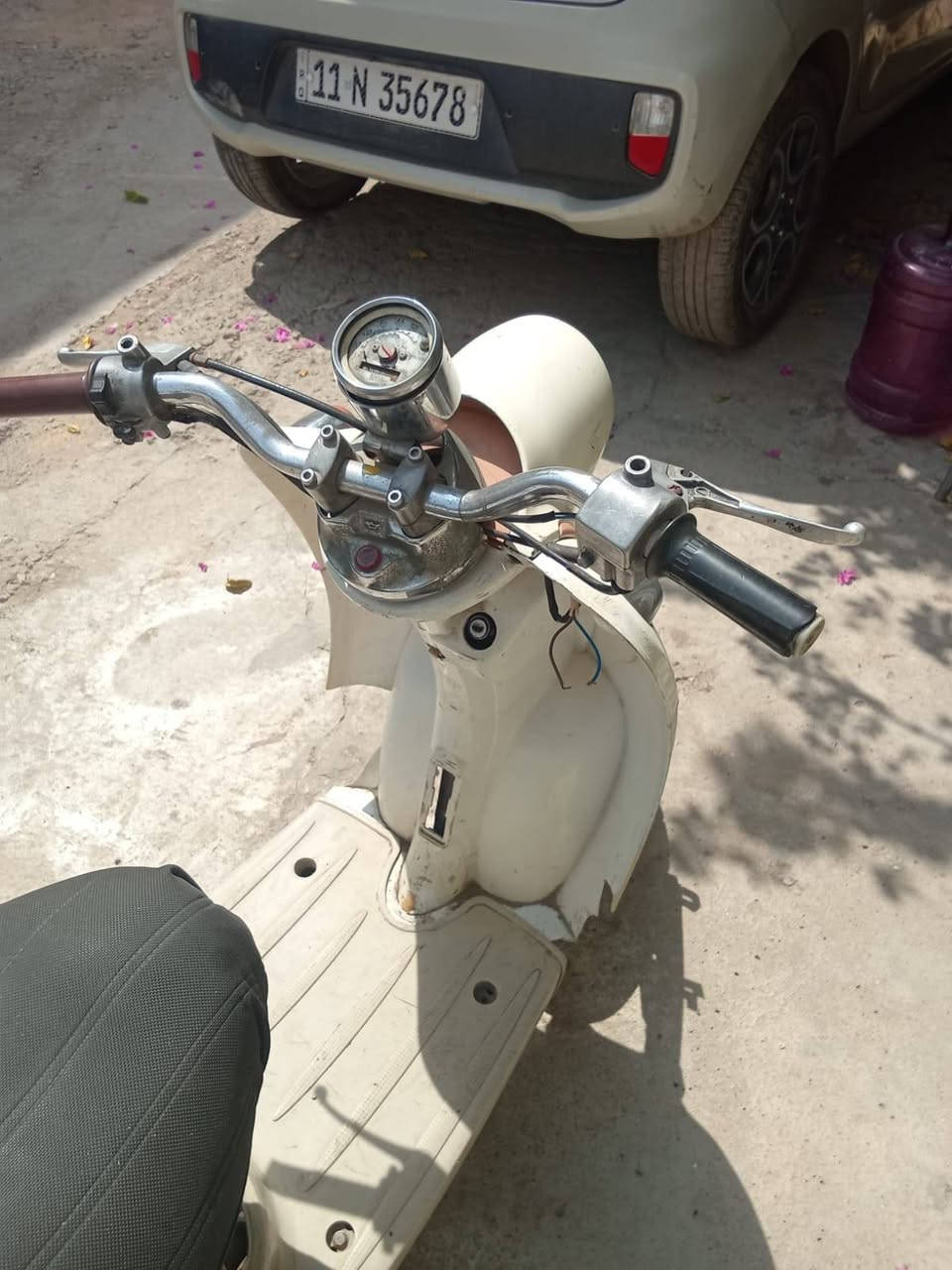 كلاسك محرك بلادي اكسل نظيف محرك ناعم نص هندر تشتغل ينرادلها ترتيب تايرات باله نظاف السعر 125 تراي وين ما يعجبك ،،،،
العنوان اعظمية السبع ابكار قرب افران جوهرة لبنان ،،،، *********** وتساب
كلاسك محرك بلادي اكسل نظيف محرك ناعم نص هندر تشتغل ينرادلها ترتيب تايرات باله نظاف السعر 125 تراي وين ما يعجبك ،،،،
