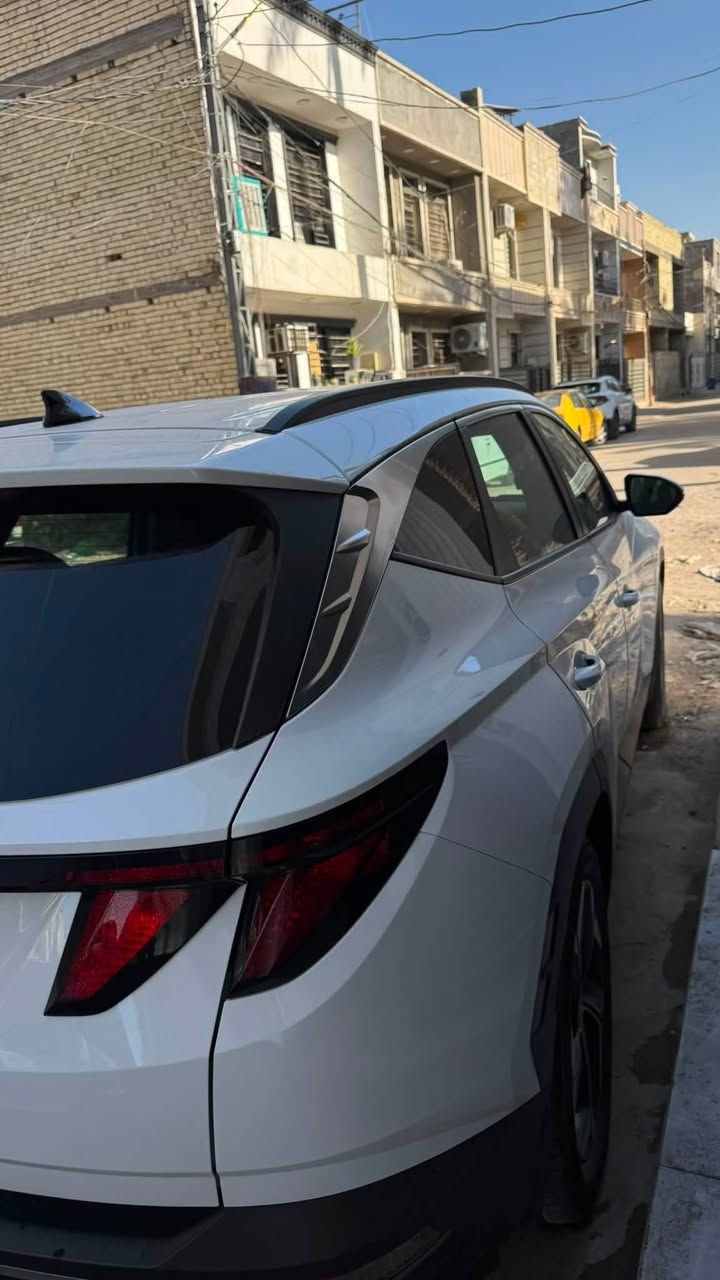 🚗 للبيع — هيونداي توسان 2024 (SE) وارد أمريكي 🇺🇸
🔹 الموديل: 2024
🔹 الفئة: SE
🔹 الاستيراد: أمريكي
🔹 الممشى: 35,000
🔹 نوع الوقود: بنزين ⛽
🔹 المحرك: 2500 سي سي GDI

✨ المواصفات:
✔️ شاشة عريضة
✔️ كاميرا خلفية
✔️ حساسات
✔️ بصمة تشغيل
✔️ نظام Apple CarPlay
✔️ إنارة LED
✔️ كراسي قماش
تشغيل عن بعد 
كرسي كهرباء 
كراسي مدفئة 

⚠️ ملاحظات:
🔸 ضرر (بنيد + دعامية)

💰 السعر: خاص

📞 للتواصل: ***********
📍 الموقع: بغداد

