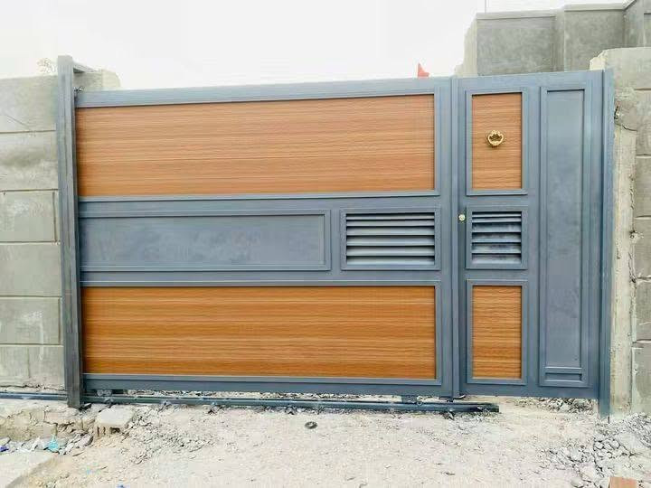 🛠️ ورشة أبو رجوة للحدادة العامة 🛠️
​تصميم وتصنيع أحدث أبواب وشبابيك الحديد
​✨ نجعل من الحديد تحفة فنية تزين بيتك! ✨
​📋 خدماتنا:
​بيبان خارجية وداخلية: (كلاسيك - مودرن - قص ليزر - أبواب أمان).
​شبابيك وحمايات: تصاميم معاصرة ومتينة لكافة المساحات.
​درابزينات وسلالم: حديد فورفورجيه وتصاميم هندسية راقية.
​مظلات وهياكل حديدية: تنفيذ كافة أعمال الحدادة العامة بدقة عالية.
​🌟 لماذا تختار ورشة أبو رجوة؟
​🔨 دقة في التنفيذ والتزام تام بالمعيد.
​💎 متانة عالية وجهوزية لكل أنواع التصاميم.
​💰 أسعار مناسبة تنافس السوق.
​📍 العنوان والموقع: نجف شارع مكتب الرشيد ***********

نص مكتوب في الصور:
- ورشة 771636180 الإنجاز الحديبة