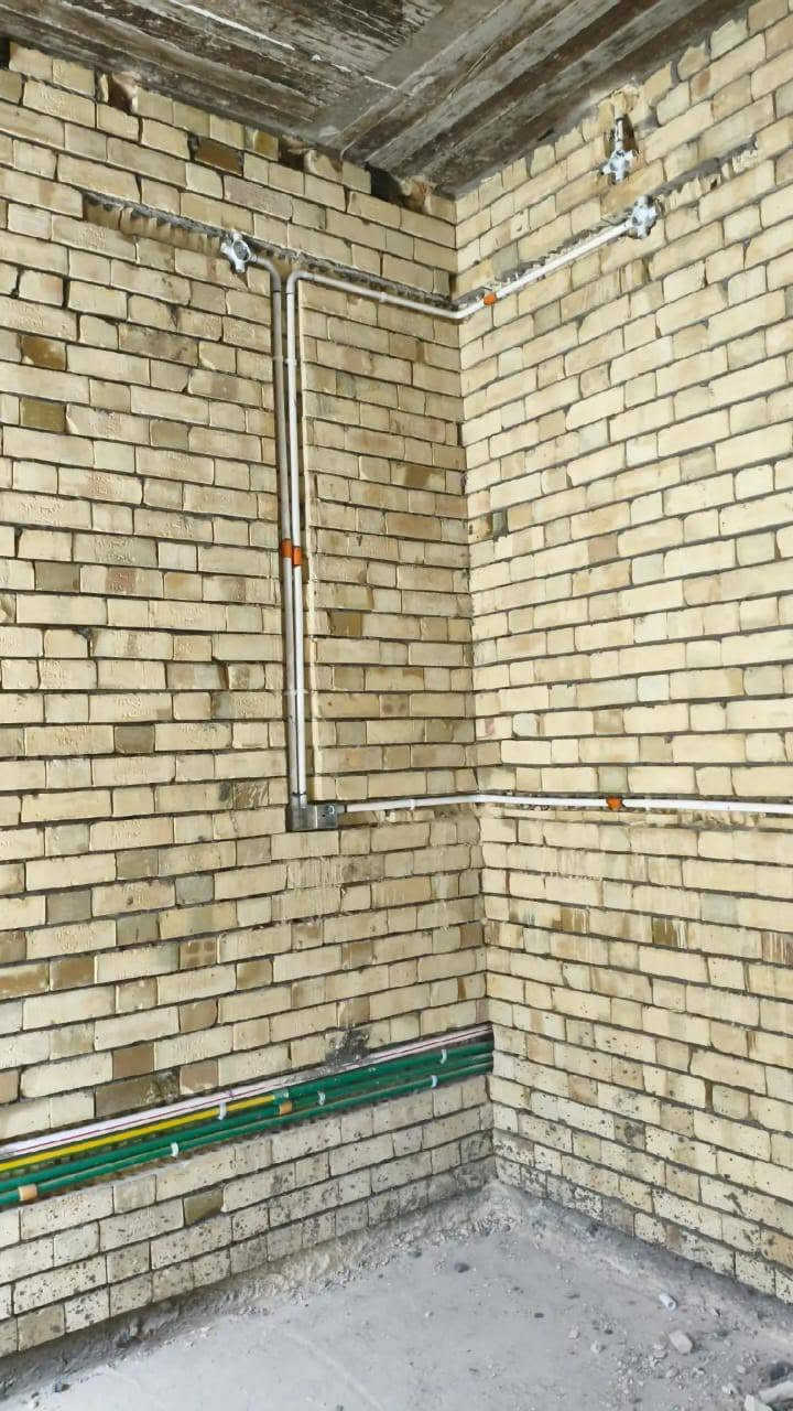 الكهربائي أبو معصومه متفرغ لل عمل بل يومه عل نقط مقطوعه ***********
