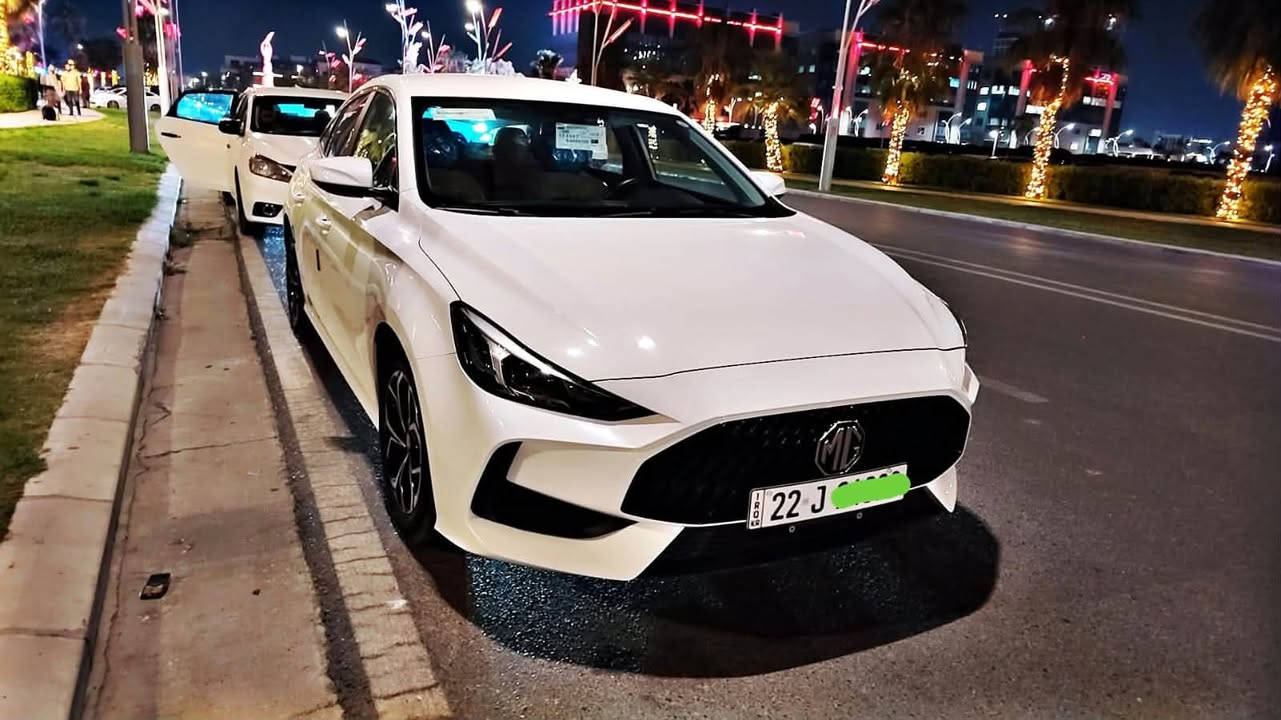 #للبيع: MG GT موديل 2024 بحالة الوكالة (وارد خليجي) 

رقم اربيل تحويل مباشر
 
الموديل: 2024.المحرك: 1.5 لتر تنفس طبيعي - اقتصادي جداً واعتمادي.ناقل الحركة: أوتوماتيك CVT بـ 8 سرعات

 .الممشى: 28,000 كم فقط (حقيقي).الضمان
وارد خليجي، بعدها بضمان الوكاله صيانه جديده قبل سبوع

مكفولة كفالة عامة من الحادث والصبغ والتعديل، وبدون أي شخط (بشرط الفحص).

✨ أبرز المواصفات ومميزات السيارة:تشغيل ذكي (بصمة تشغيل + بصمة أبواب).شاشة لمس كبيرة تدعم نظام Apple CarPlay و Android Auto.كاميرا خلفية مع حساسات خلفية للمساعدة على الوقوف.لايتات أمامية وخلفية LED بالكامل مع إضاءة نهارية مميزة.نظام تثبيت السرعة (كروز كونترول).تحكم ستيرن كامل (أزرار تحكم بالميديا والشاشة).مكيف هواء أوتوماتيكي مع فتحات تكييف خلفية لراحة الركاب.أنظمة أمان متكاملة: مانع انغلاق المكابح (ABS)، توزيع جهود المكابح (EBD)، ونظام الثبات الإلكتروني (ESP).جيك بريك إلكتروني (Handbrake دقمة) مع خاصية Auto Hold

مكان السياره بغداد ( الاعظمية )

السعر 112$ وبيها مجال بسيط 

***********
