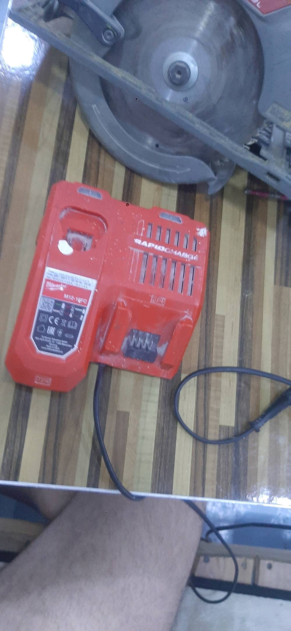 ***********
السعر 390
سيت ميلواكي اصلي يتكون من دريل +منشار صينية+شاحنة سوبر جارج شحن سريع+ بطارية 5 انبير الدريل نسبة نضافتة 50% بغداد الحسينية