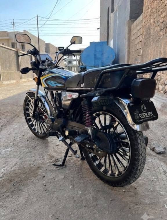 2025محرك 200 جديده كوله شغاله شاشه شغاله بيه ورقه وحده السعر 850 العنوان الرمادي الصوفيه 
***********

