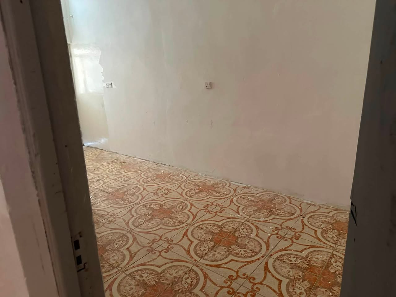 بيت للأيجار خانقين توله فروش مساحته 120 متر طابقين خلف اسواق سوڤار استفسار ***********
