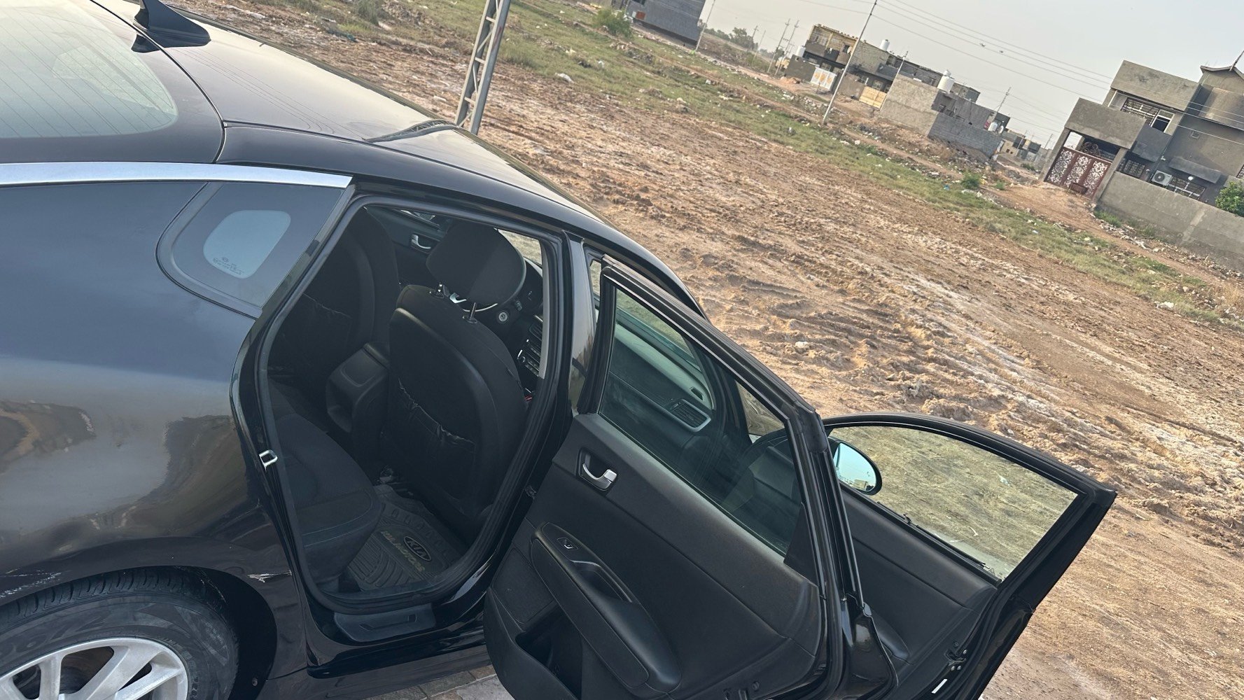 السلام عليكم كيا اوبتما للبيع او مراوس ب BYD فقط  ضربتها حلوه كلشي موجود بلصور 
اوبتما 18 / 2400 / امريكي / 
مري شفط  
شاشه كار بلي 
ثلاث انضمه قياده العادي وEco و sport 
الرقم جديد مبدل / سنويه جديده / تحويل باسمك ثاني يوم
ملاحظه : السونار 
الجاملغ فقط مفتوح مامصبوغ ولا ملعوب بيه ولا مضروب 
الباب المضروب يرجع ع البارد طخه خفيفه 
الدعاميه يحتاج شوي ترتيبات
*********** 
السعر : 112 ورقه