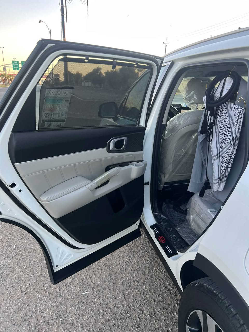 كيا سورنتو ٢٢خليجي
 مكينه سته 
اربع وضعيات قياده
بانوراما كشنات كهرباء كامره شاشه كبير تدعم كاربلاي   صندوق كهرباء مرايه شفط هند بريك بصمه بعدبيه اهواي مواصفات مواصفات 
رقم سليمانيه 
للستفسار ***********
السعر ٢٥٠$

