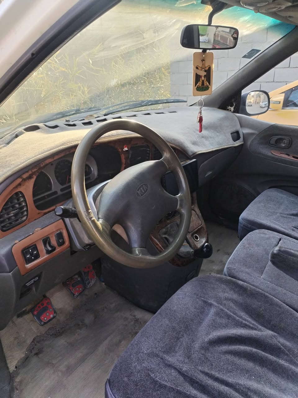كيا كرنفال موديل 2000 محرك كاز كير عادي رقم صلاح الدين انكليزي بسمي مكاني البصره ابو الخصيب السعر 50 وبيها مجال قليل حك الجيه رقم *********** اتصال او واتساب
