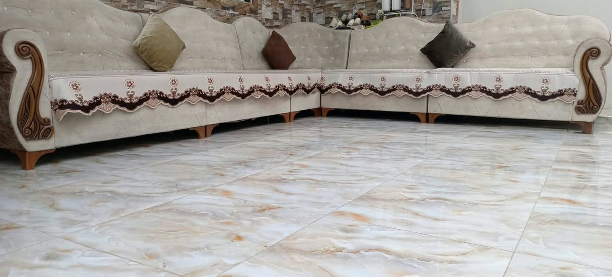 ديوان • ٧ ونص متر • ويّه كوشات