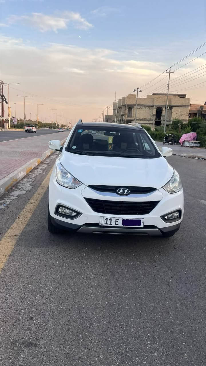 السيارة كفالة عامة ما عدا مقدار شبر صبغ بالبنيد في مقدمة البنيد فقط والباقي كفالة عامة.

المواصفات:-
1️⃣ بانوراما
2️⃣ تحكم ستيرن
3️⃣ سويج عادي

4️⃣ المحرك 2000 لا تنقيص ولا تبخير والگير بوضع الشركة
5️⃣ الرقم بغداد السنوية بأسمي
6️⃣ ممشى السيارة  69958 

#السعر:- 135 $ ورقة وبيه مجال 

الاستفسار على الرقم

‭***********‬
