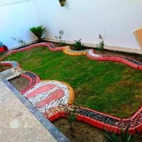 حدائق منزلية • ترتيب وزراعة • كادر زراعي