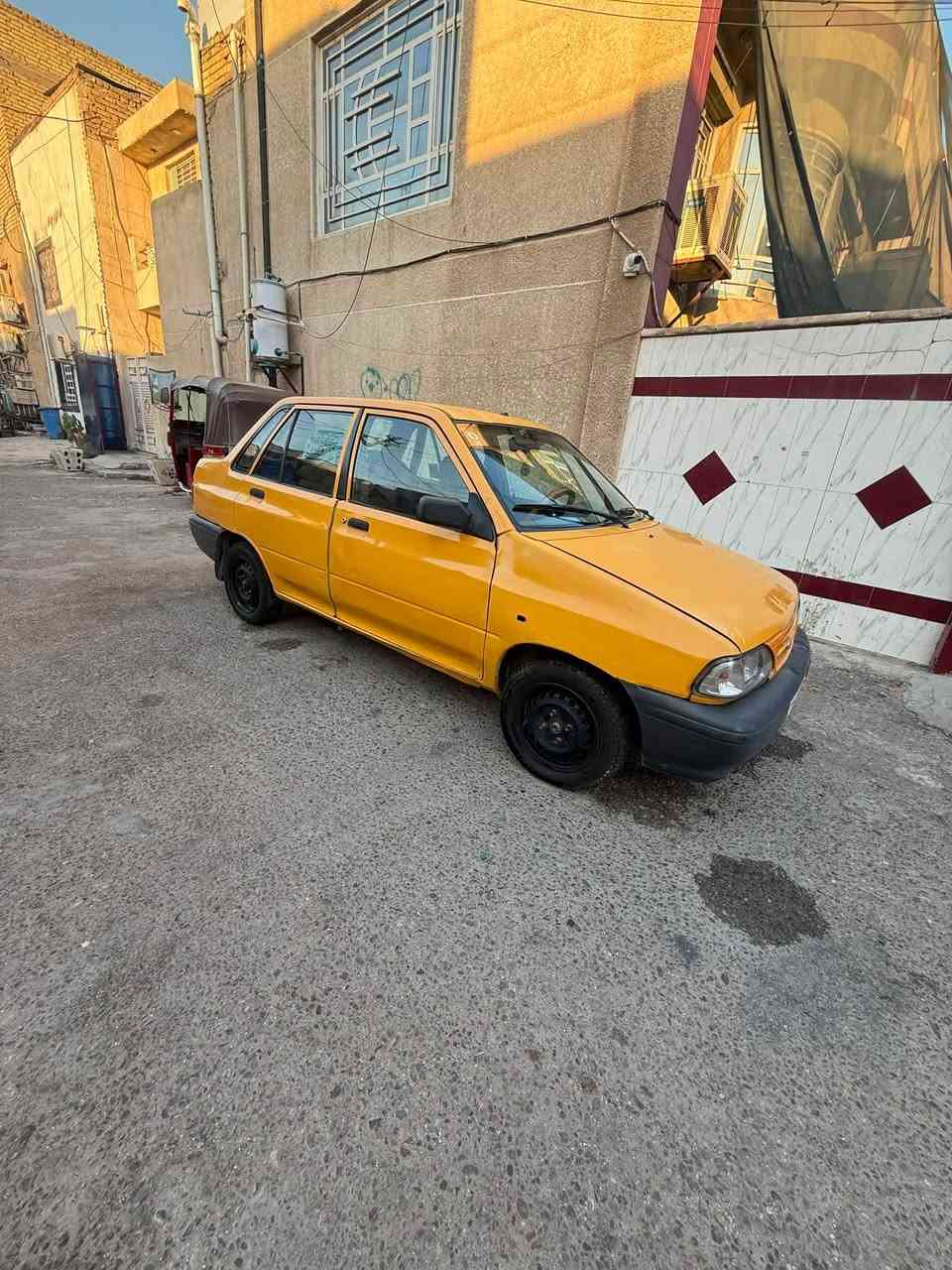 سايبه٢٠١٥
رقم بغداد دولي 
سياره حلوه كير مكينه خير من الله تبريدها شغال تخم تاير جديد  بيها منضومه زنون  بيها بس جامغ امامي مبدل فقط مكفوله من الضربه والصبغ رايدها ٢٨ وبيها مجال 
مكاني بغداد البلديات
***********
