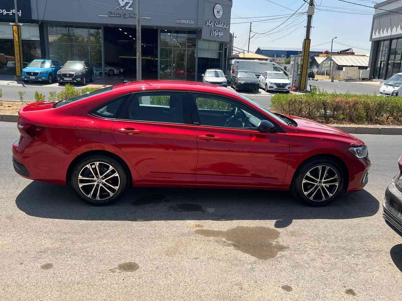 🚗 Volkswagen Jetta 2025
✅ شاشة لمس

✅ كاميرا خلفية

✅ Apple CarPlay & Android Auto
✅ دخول ذكي (Smart Key)
✅ مثبت سرعة
✅ تحكم بالمقود (ستيرن كنترول)
✅ بلوتوث + USB
✅ نظام مراقبة ضغط الإطارات (TPMS)
✅ حساسات إنارة
✅ حساسات مطر
✅ مكيف أوتوماتيك
✅ جنوط ألمنيوم
✅ فرامل ABS
✅ نظام الثبات الإلكتروني (ESC)
✅ وسائد هوائية كاملة (Airbags سليمة)
✅ اقتصاد ممتاز باستهلاك الوقود
📌 الموديل: 2025
📌 الممشى: 1,000 فقط
📌 بدون صبغ
📌 Airbags سليمة
📌 صور السونار مرفقة
💰 السعر: 135 (بيه مجال)

📞 ***********☎️***********
