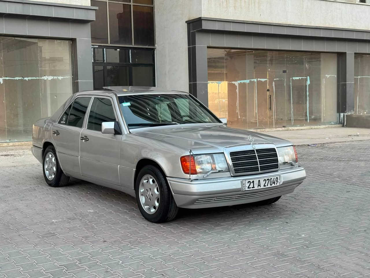 للبيع مارسدس دب موديل 1990محرك محور ملكه 3000vvt تبريد شغال سلايت طكتين شغال سياره مصبوغه عام للجمالي رقم سليمانيه دولي سنويه هزه جديد لحد 2031بسمي سعر 62بي مجال
***********
مكان سياره كركوك
