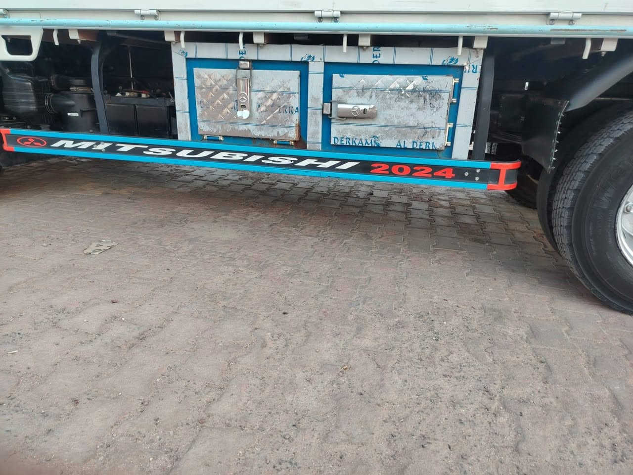 السلام عليكم كنتر23 محسن كويتي جاهزه سنويه جديده هزه جديده مصفره ضريبه بسمي جاهزه محوره 17\5 العنون  ميسان  ***********
