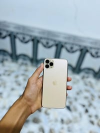آيفون ١١ برو ماكس • ٢٥٦ • بطارية ٩٤