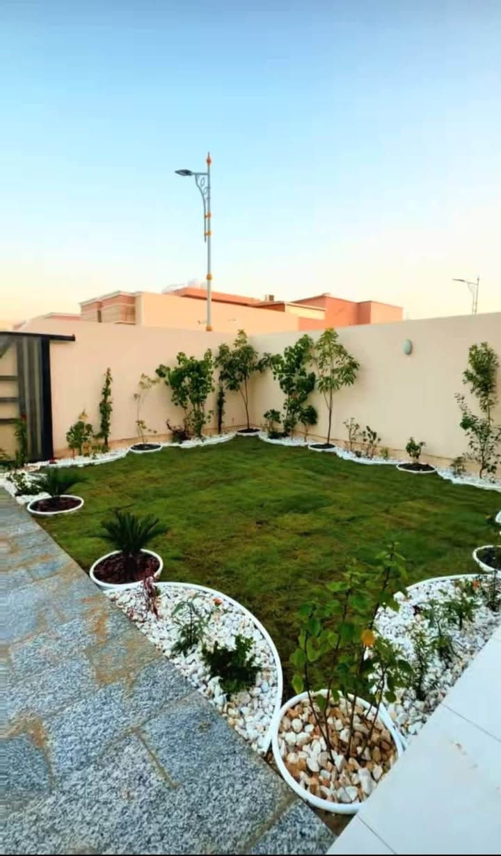 السلام عليكم متوفر كادر عمل حدائق أنواع التصاميم والفخامه حسب الأصول وبأسعار مناسبه جدا للاستفسار على الرقم  *********** متوفر واتساب هم ملاحضه داخل تكريت فقط
