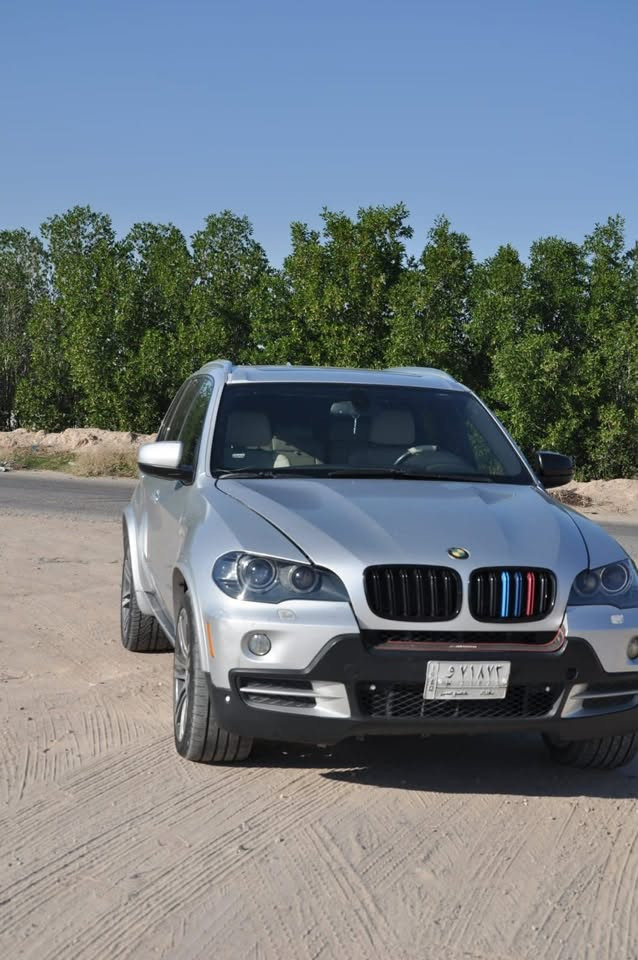 سلام عليكم 
للبيع او المرواس حسب القناعه 
موديل 2012 bmw x5  سبعه راكب
محرك n55 سته سلندر توربو كير ٨ نمره 
فول مواصفات 
حساسات امامي خلفي كامرات 360
كشنات الامامي تدفئه 
فتحه سقف بنوراما 
لايتات زنون داينمك 
بصمه 
جنطه كهرباء 
دبلات الخلفيه جوب 
حادث دعاميه اماميه فقط 
بيها نقوصات بسيطة
سعر ١١٥ و بيه مجال مكان بغداد 
*********** موجود واتساب
