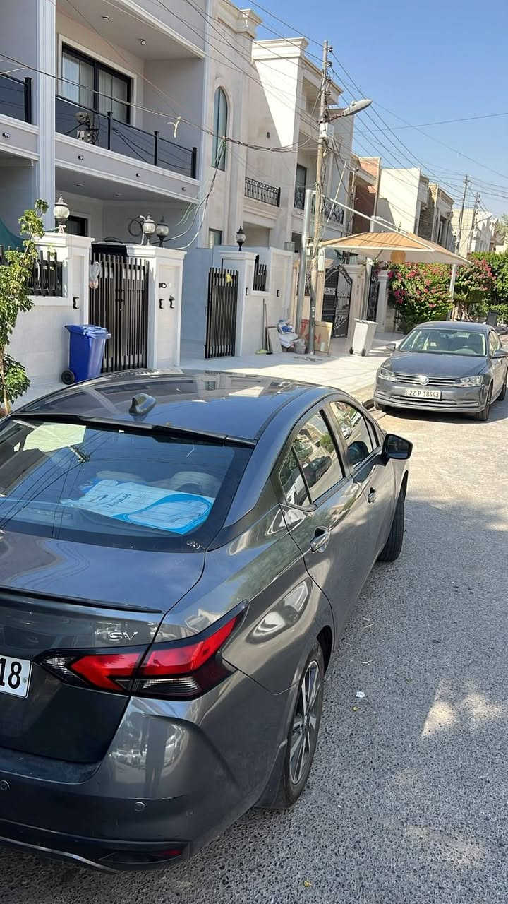 نیسان ڤێرسا مواسەفات SV مۆدیل 2022 
بۆنیت و جاملغی لای سایەقی هەیتی 
ئێرباگییی تەقییە
77هەزار ڕۆییە
سەیارەکە گێر و مەکینەیی و تەبرید بەشەرت 
360 هەزار غڕامەیی لەسەرە 
لەهەولێرم 
ڕەقەم شانسی 👇
3N1CN8EV6NL849080
*********** أربيل, العراق

