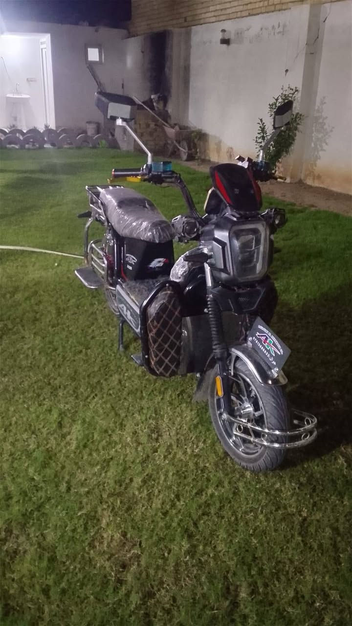 دراجه جبلي موديل 🛵
2026
دراجه جديده اي نقص مابيهه 
 بصمات 
تشغيل عن بعد
فتح صندوق  عن بعد📦
كهربائيات شغاله
بطاريات 10/ونص

 السعر(خاص ) 
اتصل/واتساب 
 (***********)
