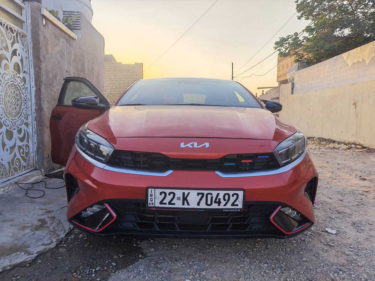 السلام عليكم
كيا فورتي جيتي لاين موديل 22 فول مواصفات حادث بنيد باامريكا 
وبالعراق طخات خفيفه رقم اربيل
وسونارهاموجود بااسمي ماشيه 102الف كيلو 
السعر 140وبيها مجال قليل 
بغداد جسر ديالى الكرغوليه 
***********

نص مكتوب في الصور:
- « كيا» سجل مزايدات مجاني على موقعي كوبارت وإياي « كيا فورتي جي تي لاين 2022 برتقالي 2.0 لتر 4 رقم فورتي تعريف المركبة: 3KPF54AD9NE479764 كيا فورتي جي تي لاين 2022 برتقالي 2.0 لتر 4 رقم الشاسيه: 3KPF54AD9NE479764 9400$ العرض النهائي: SOLD كوبارت المزاد: 48713252رقم الدفعة: 22/07/2022تاريخ البيع: 2022السنة: 3KPF54AD9NE479764رقم تعريف المركبة: