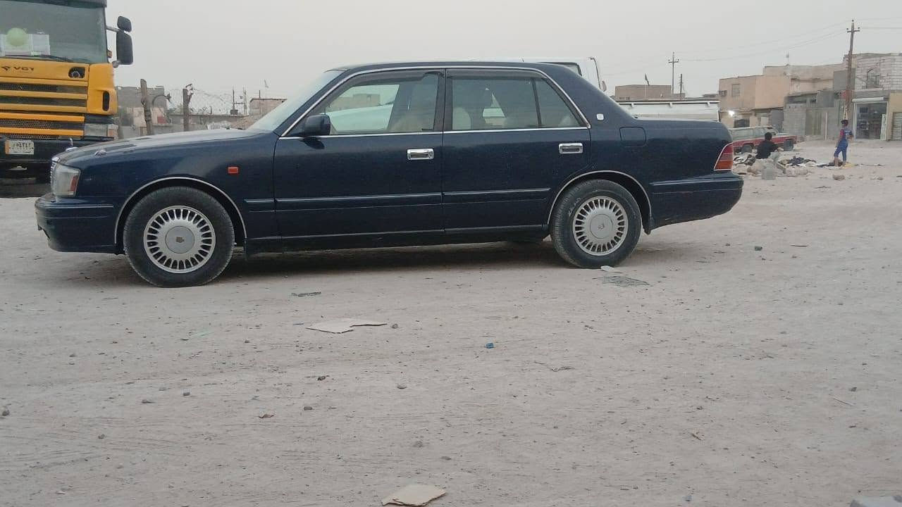 سلام عليكم راس الثور تكم تحوير نجف فوك وجوا غرفتها يسرا بلاد  موديل 2000 كفاله كص ونقل جثه ولضربه وعيب شرعي قطره صبغ مابيها سياره بسمنه رقم نجف نكليزي سنويه ساقطه بشهر الثاني بهاي السنه مكانها بصره سعر نتصل بلرقم رقم صاحب السياره *********** انا مكلف بل نشر
