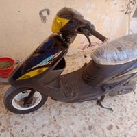 ماكس عدلة • ٥٠ • زنون