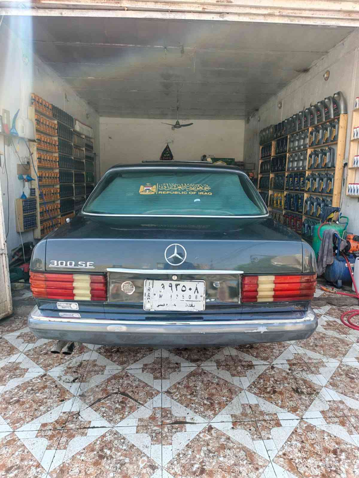 مارسيدس جامبو • موديل 88 • محرك 300