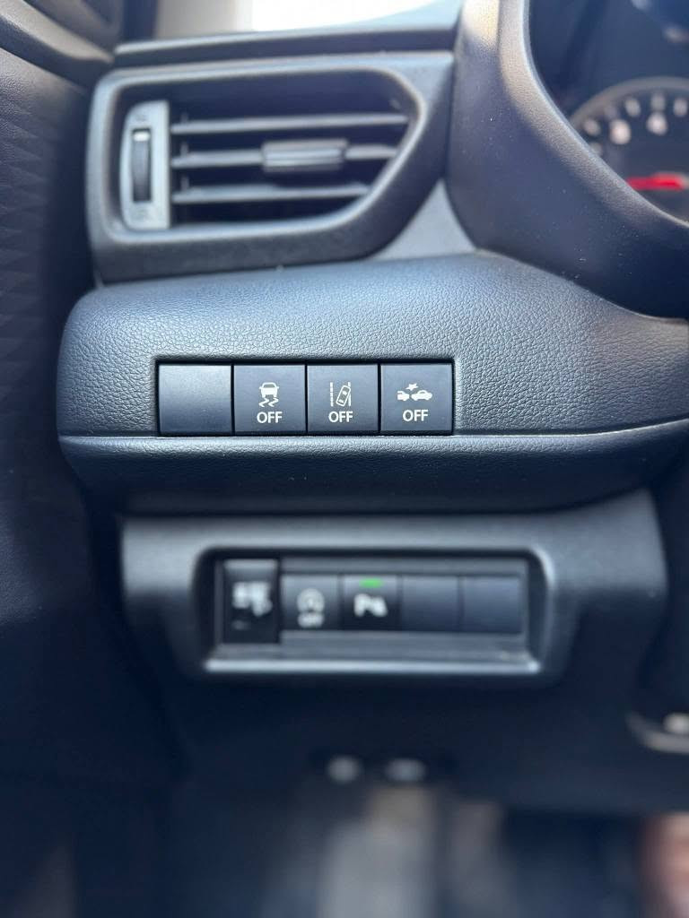 سازوكي سويفت  Suzuki Swift 🇯🇵

 وارد خليجي للبيع

2025 💡
Hybrid ⚡️

……….

بصمه + بصمه ابواب ⚙️
شاشه + كامره خلفيه 📸
كاربلاي + اندرويد اوتو 📱
تحكمات ستيرن اربع جهات 💿
قياده ذاتيه + تحديد مسار
شفتات ستيرن ✅
رادار امامي 📺
رادار خلفي 📺
رادار جانبي 📺
حساسات خلفيه❗️
لايت زينون عدسه 🌀
بروجكتر زينون عدسه 🌀
اشاير مري + مري شفط 〽️
كشاف ضباب 🔦 
تبريد بيانو 🎹 
مانع انزلاق ◀️
اوتو ستوب ➕
تكون مجهزة بـ 6 إيرباغات👁️‍🗨️

………..

ماشيه فقط ١٩ الف 🔵

  

رقم بغداد الجديد 🔺

باسمي  ومطلوبة أقساط بنظام الكفيل  يعني اسويلك وكالة 

كتلوكات الشركه بعدها بيها

السيارة خاضعه لضمان لمده 5 سنوات 

السعر ١١٧ وبيها مجال قليل
للاستفسار الاتصال على الارقام ***********
*********** المصيب, بابل
