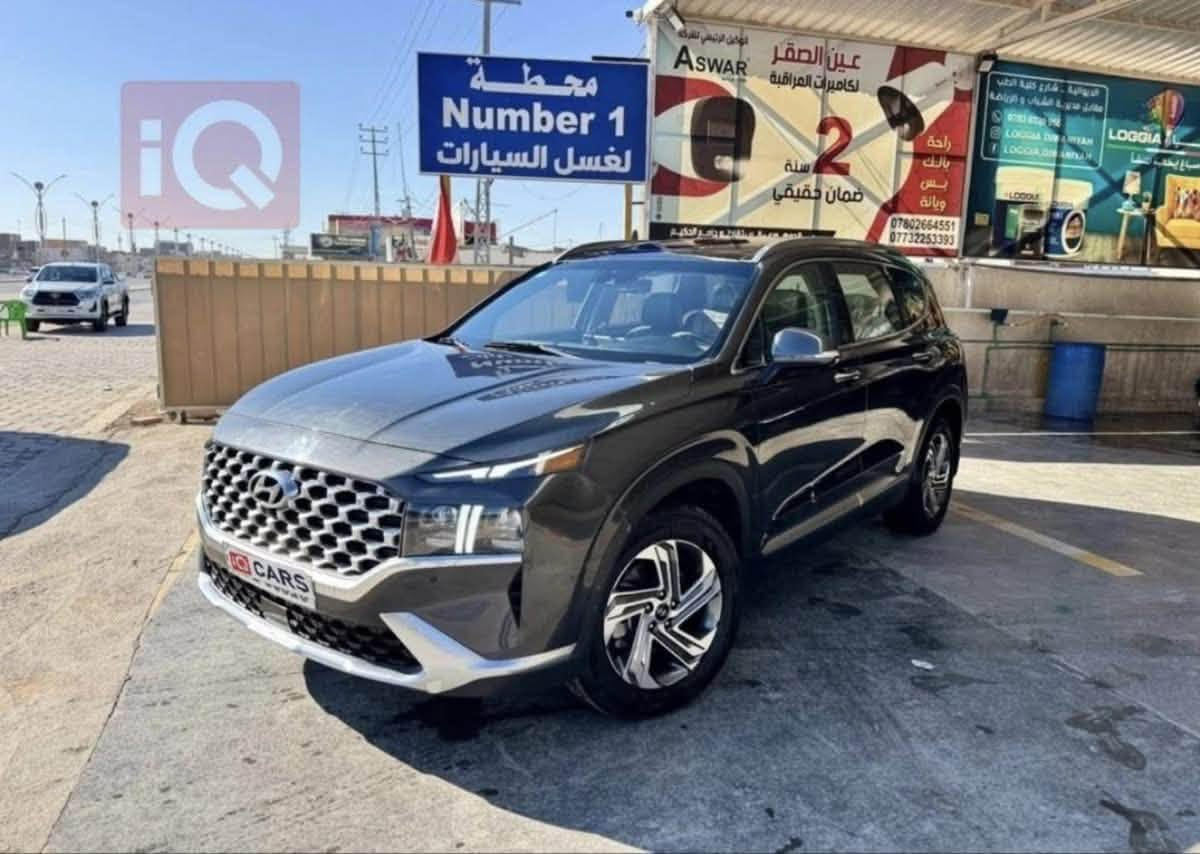 🔺للبـيع /  هونداي سنتافي 
‏Hyundai Santa Fe Pirmum 2023 2.5
🔸اللوحات : بغداد (11) بأسمي.
🔸الضرر: قطعة فقط 
🔸الموديل: 2023
🔸حجم المحرك: 2.5/ 4 Cylinder
🔸اللون : رصاصي فيلي  .
🔸المفتاح : عدد 1
🔸عداد المسافة: 73 الف كيلو .
‏🔸Airbags : فقط برده .
🔸نظام الدفع : -2Wheel Drive
‏🔸(VIN) 5NMS34AJ3PH573855

🟢 مواصفات اخرى

1- مفتاح ذكي بصمة + التشغيل عن بعد .
2- كير بنظام الازار المنفصلة الاصدار الجديد ( بيانو)
3- كير ماوس ثانوي لأوضاع القيادة / Drive Mode 
‏Comfort - Smart - Sport  
5- بنوراما فتحة سقف.
6- هاند بريك بصمة 
‏7 - Auto Hold  أوتو هولد
8- خاصية ISOFIX   ايزو فكس قفل الاطفال
9- نظام مانع الانزلاق.
11 - نظام اطفاء المحرك (A) ذاتيا في الازدحامات لتوفير الوقود
12- شاشة تدعم Apple Car play و Android وبلوتوث مدمج والأوامر الصوتية
13- الداشبورد الكتروني بانماط متغيرة حسب وضعية القيادة
14- الشاشة الوسطية حجم كبير 12 انج مع دعم الملاحة بالخرائط GPS وبوصلة للاتجاهات
15- شاحن هاتف wireless
16-  مخارج شحن USB وتشغيل الميديا
17- منافذ للطاقة كهرباء 12فولت ومنفذ 110 فولت
18-  المرايا الجانبية نقطة عمياء + هيتر + اشارات+ كامرة
19- مرايا جانبية بخاصية الترحيب والفتح عند الاقتراب والاضاءة في الضلام
20-  الصندوق كهربائي ذكي يفتح عند الاقتراب
21- حساسات ضغط الاطارات 
22- حساسات أمامية / جانبية /خلفية
23-  كامرة اضافية لتقنية منع الخروج عن المسار
24- ميزة التوقف الذاتي للمركبة منعا للاصطدام عند القيادة او الرجوع
25-  المركبة تعيد نفسها للمسار الصحيح عند عدم الانتباه
26- لايت زينون رباعي العدسات بتقنية High Beam الانارة الذكية + LED  نهاري 
27- بك لايت LED مميز مدعوم بتقنية ضد الضباب لاوضح رؤية للمركبة
28- خاصية دعم الكاميرات عند تشغيل الإشارة الجانبية لرؤية الزوايا العمياء
29- كاميرا دوارة 3D تفاعلية متعددة الاوضاع 
30- مرآة داخلية بخاصية التعتيم الذاتي 
31- سستم صوت هارمن كاردن 10 سماعات محيطية مع دمام وتويترز 
32-  نظام القيادة الذاتي الذكي في الشوارع المخططة 
33- مثبت السرعة Cruise وميزة التباعد عن المركبات
34- خاصية المايك للسائق للتحدث مع الركاب في الخلف
35- حساس حراري بسقف السيارة بتحذير صوتي في حال نسيان الاطفال في المركبة
36- قفل الابواب والنوافذ / خاصية عدم العبث للاطفال
37- القفل المركزي للابواب وعدم الفتح عند مرور مركبة بشكل قريب من السيارة وميزة الخروج المريح عند الاطفاء
38-  المقاعد الامامية كهرباء  + تدفئة
39- المقاعد الخلفية تدفئة
40- الداخل جلد بلون الاسود والزيتوني
41- ستائر جانبية 
42- ستيرنغ من الجلد حياكة مع تحكمات وميزة
43- شفتات رياضية بالمقود
44-  التبريد والتدفئة تحكم شاشة وتحكم يدوي ايضا
45-  التبريد امامي خلفي مناخ منفصل
46-بردات أبواب خلفية 
47- قبضات أبواب ألمنيوم مع خاصية الانارة ليلا
48- حساس لمس ابواب لفتح وغلق باب السائق والراكب

49- اريل نفكيتر مدمج بتقنية التقاط بث الراديو HD
50- الصندوق كهربائي ذكي يفتح عند الاقتراب

🔸السعر: 20,500 (205 ورقة) مع المجال البسيط

للاستفسار:*********** /***********
