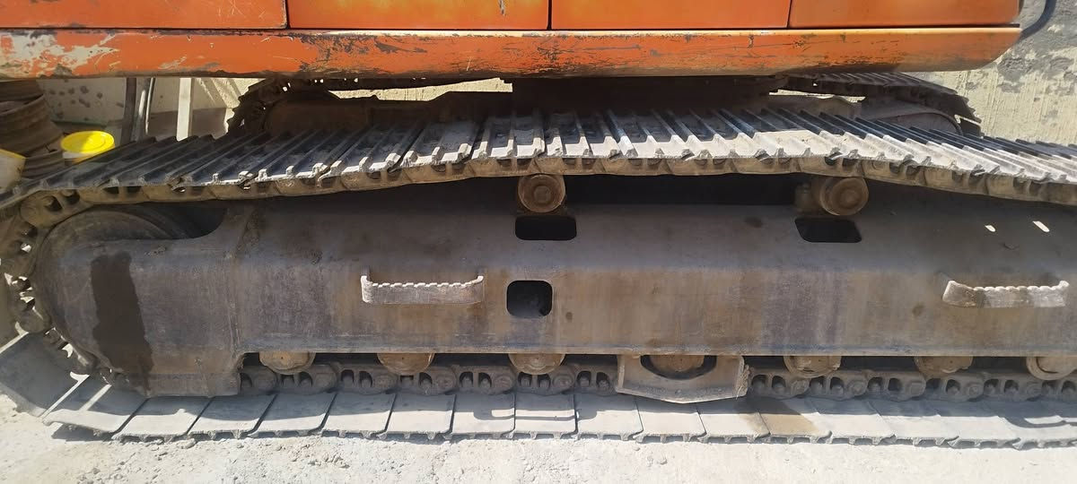 سلام عليكم حفاره فايف للبيع جاهزه من كلشي زناجيل ورولات جدد المكينه كبل للشغل ورقم سنويه تحويل ثاني يوم.
***********
سلام عليكم حفاره فايف للبيع جاهزه من كلشي زناجيل ورولات جدد المكينه كبل للشغل ورقم سنويه تحويل ثاني يوم.
