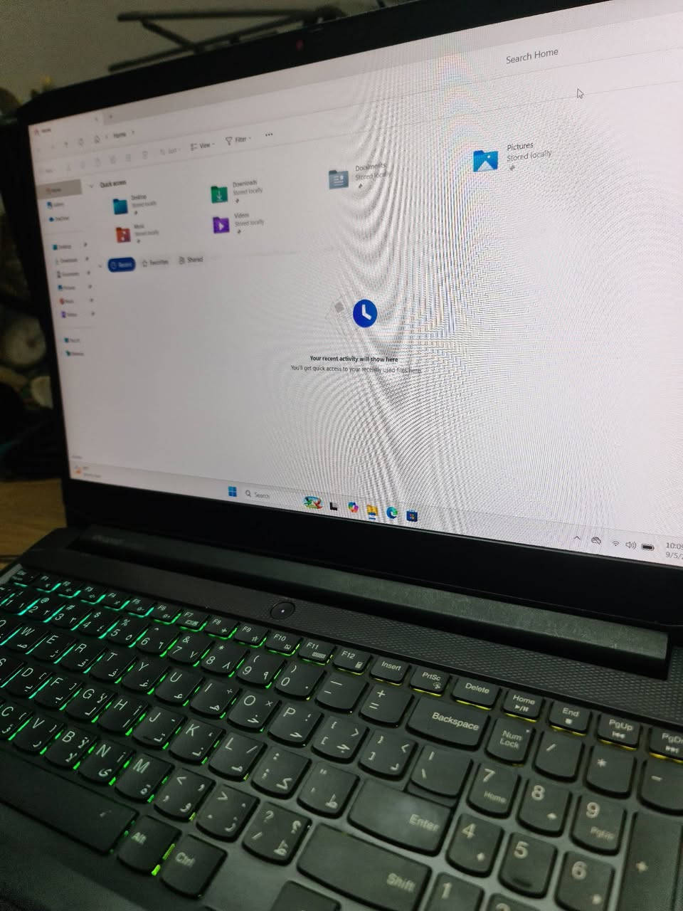 السلام عليكم شباب 
لابتوب الكيمنك من لينوفو Ideapad Gaming الاحترافي 
لابتوب نظافه جيده بدون اي خلل
 يوجد خدش نتيجه احتكاك الشاشه بالكيبورد بالوسط غير مؤثر
كما واضح بالصوره بخلفيه بيضاء
ياتي بالعتاد الاتي

شاشه 15.6 انش معدل تحديث ١٤٤ فريم الوان نقيه 100%SRGB 

معالج خارق من AMD 
RYZEN 7-5800H 16 CPU 5.1GHZ BOOSTED 
فئه H للاداء الثقيل 

كرت شاشه منفصل احترافي من انفيديا نوع 
RTX 3050 TI-4GB

هارد 256M.2 بالاضافه الى تيرا نوع SATA 
كيبورد RGB تفاعلي كيبورد عربي 
صوت ستيريو محيطي
السعر ٧٤٥ الف فقط 
بغداد قرب البياع و متوفر التوصيل 
***********

