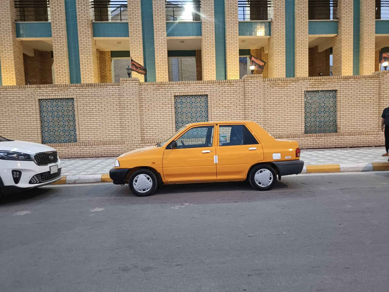 السلام عليكم
موديل ١٨ مصفره هيئة وغرامات تحويل ثاني يوم تبريد ثلج توني شاد منضومه كامله ومكينه جديده هيا وتفرعاتها كير مكفول حداديه امامي خلفي بيها جاملغ مبدل جهة السايق ولباقي كفااله عامه مكاني واسط الكوت زين القوس السعر ٤١ وبيها مجال شراي يتصل واني خادم ***********

