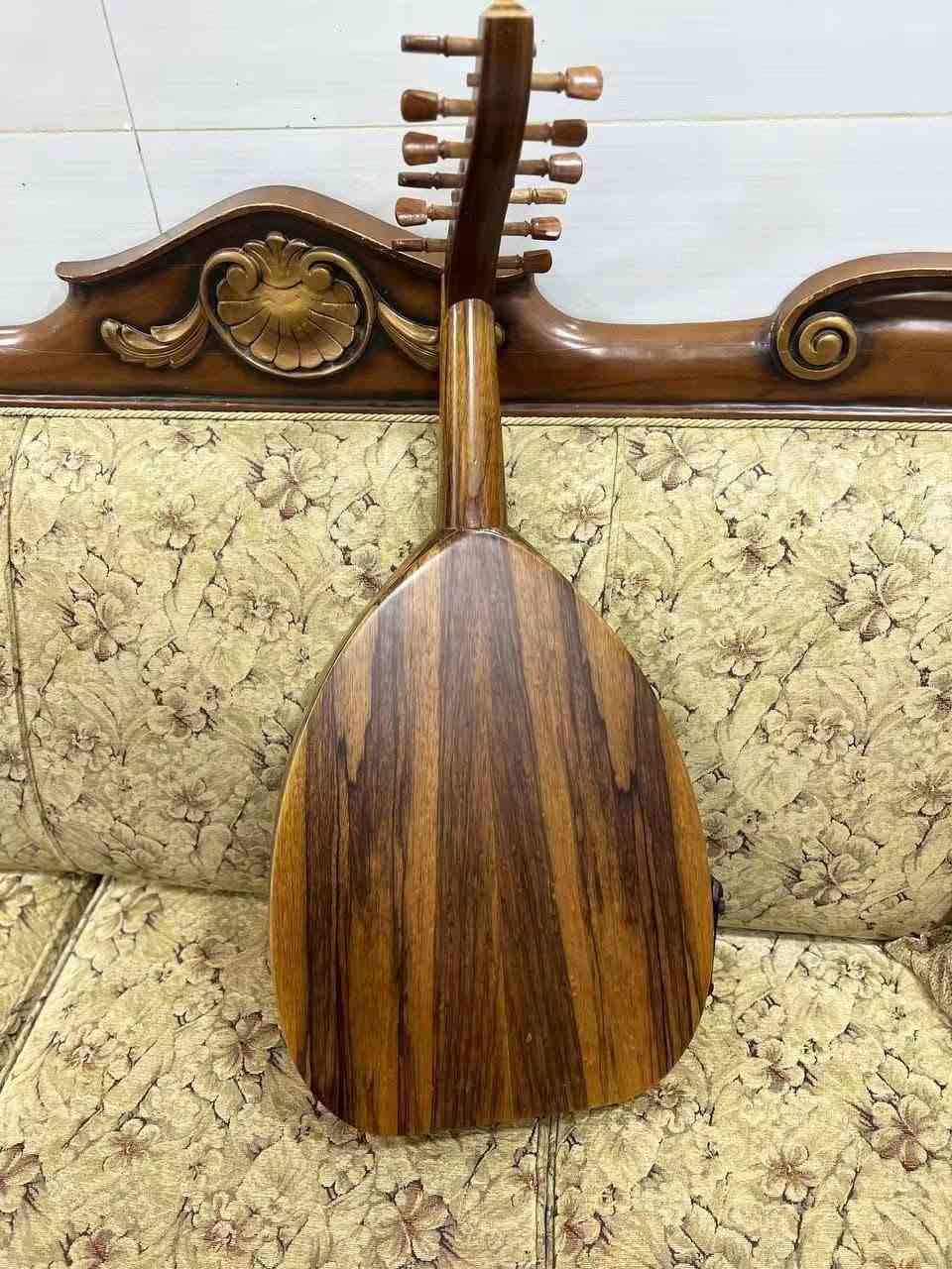 للبيع عود كهربائي احترافي  ..  مصنوع بالكامل من خشب الجوز  ..  المفاتيح ابانوس الايكولايزر والحساس فيشمان امريكي  .. 
السعر 300 الف 
للاستفسار 
واتس / ***********
اتصال / ‏‪***********‬‏
