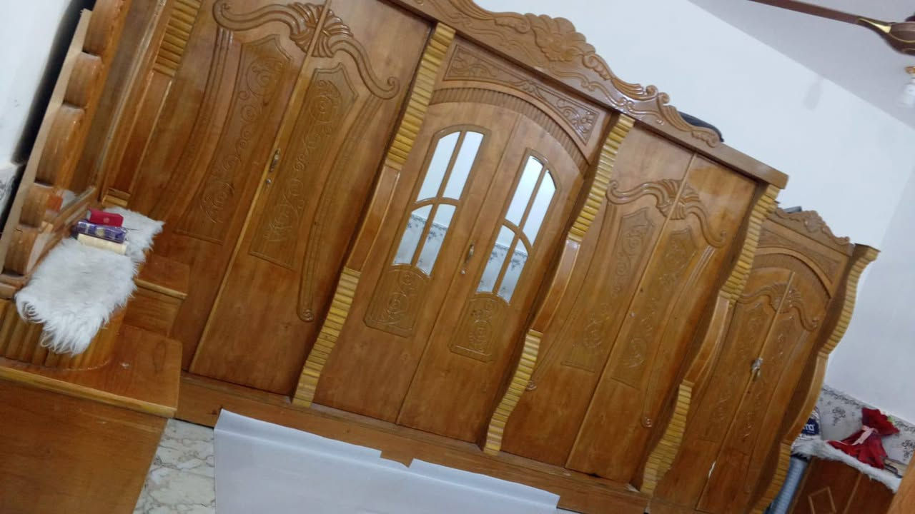 غرفه صاج زلغ مابيه نصيفه للبيع سعر مليون و50 تفصال هاي الغرفه مكاني حيانيه ***********
