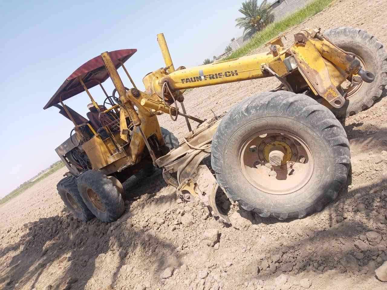 فريش عوجه للبيع بدون  محرك كمنز ١١٤ نظيف مكينة جاهزة  السعر ٨ مليون ومجال بسيط مكانهه الانبار هاتف ***********
